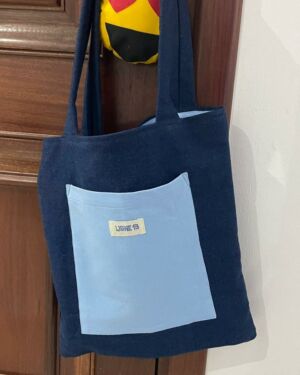 Tote bag